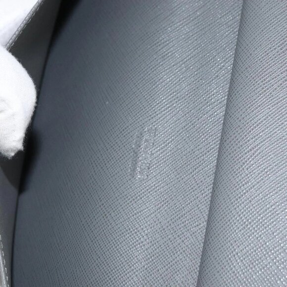 PRADA Round Wallet Safiano leather Black 2ML220 Auth 148677 - Picture 11 of 16